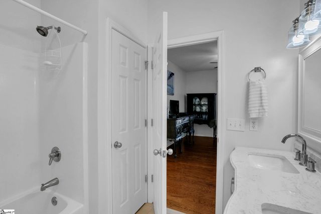 201 Mckenna Circle, Greenville, SC 29615