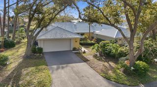 260 SOUTHAMPTON DRIVE 312, Venice, FL 34293