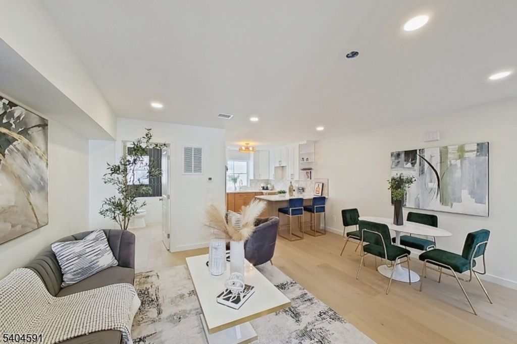 413 Paulison Ave, Passaic City, NJ 07055