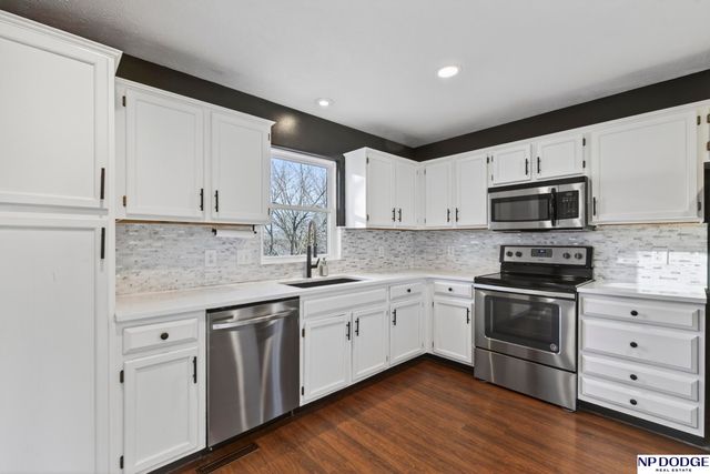 15265 Wirt Street, Omaha, NE 68116