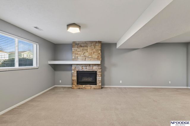 15265 Wirt Street, Omaha, NE 68116