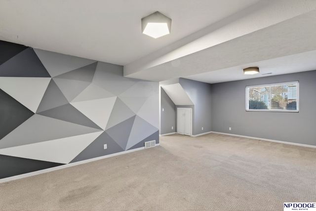 15265 Wirt Street, Omaha, NE 68116