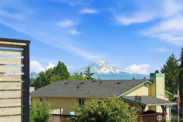 5402 34th Street Loop NE, Tacoma, WA 98422