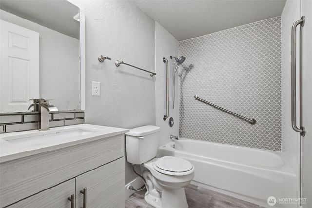 5402 34th Street Loop NE, Tacoma, WA 98422