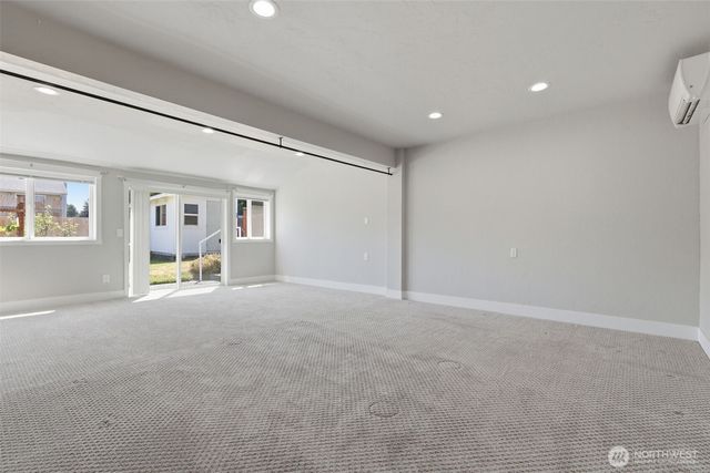 5402 34th Street Loop NE, Tacoma, WA 98422