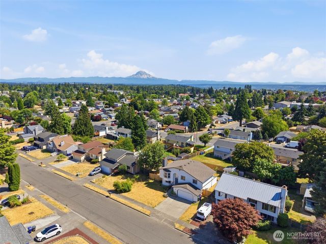 5402 34th Street Loop NE, Tacoma, WA 98422
