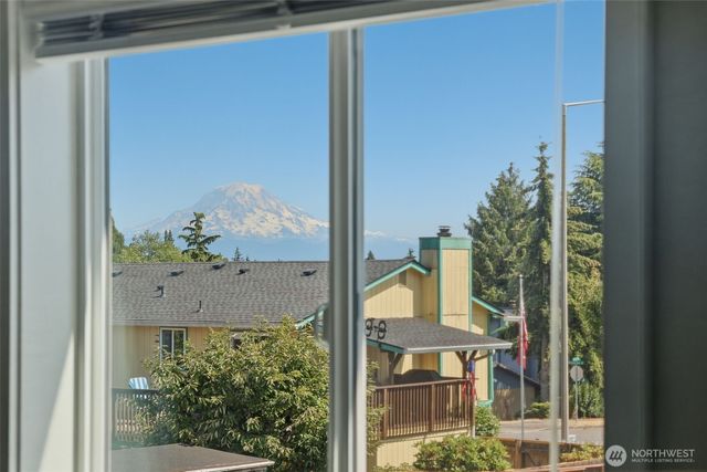 5402 34th Street Loop NE, Tacoma, WA 98422