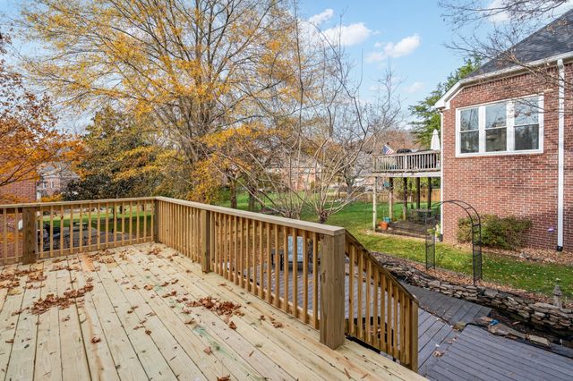 428 Crofton Park Ln, Franklin, TN 37069