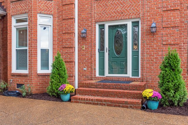 428 Crofton Park Ln, Franklin, TN 37069