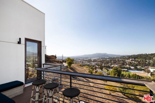 3663 Kinney Street, Los Angeles, CA 90065