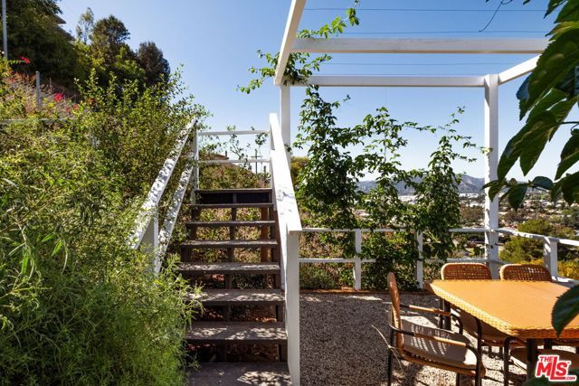 3663 Kinney Street, Los Angeles, CA 90065