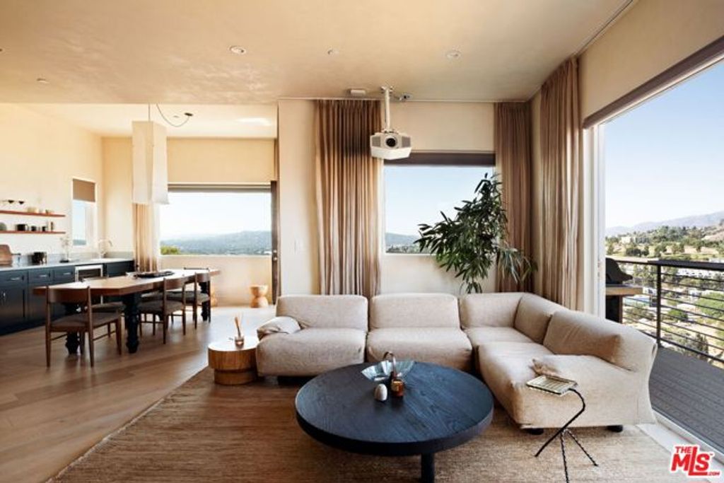 3663 Kinney Street, Los Angeles, CA 90065