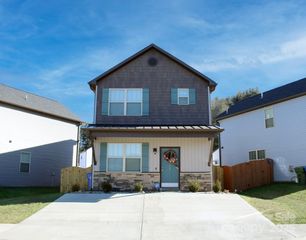 224 Slade Lane, Black Mountain, NC 28711