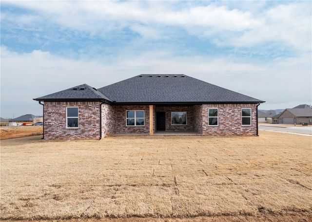 109 N Panther Avenue, Farmington, AR 72730