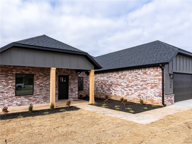 109 N Panther Avenue, Farmington, AR 72730
