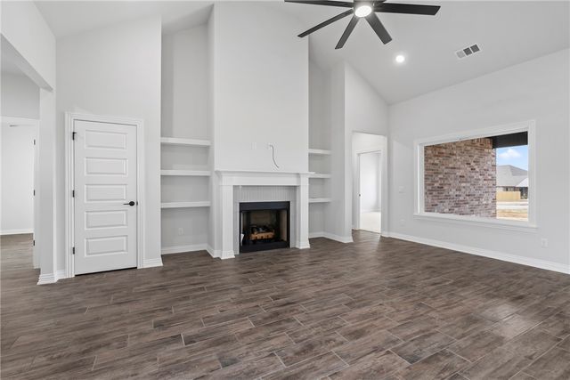 109 N Panther Avenue, Farmington, AR 72730