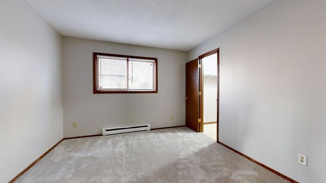 924 21st Avenue S, Minneapolis, MN 55404