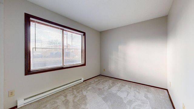 924 21st Avenue S, Minneapolis, MN 55404