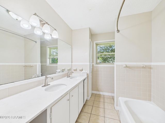 200 Claymore Drive, Lafayette, LA 70503