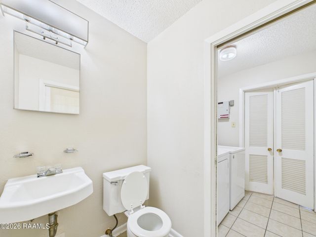 200 Claymore Drive, Lafayette, LA 70503