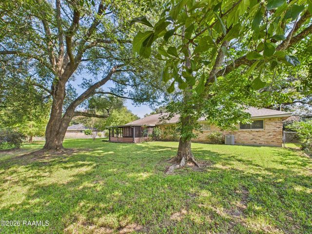 200 Claymore Drive, Lafayette, LA 70503
