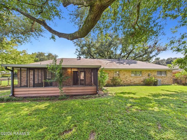 200 Claymore Drive, Lafayette, LA 70503