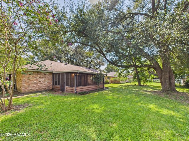 200 Claymore Drive, Lafayette, LA 70503