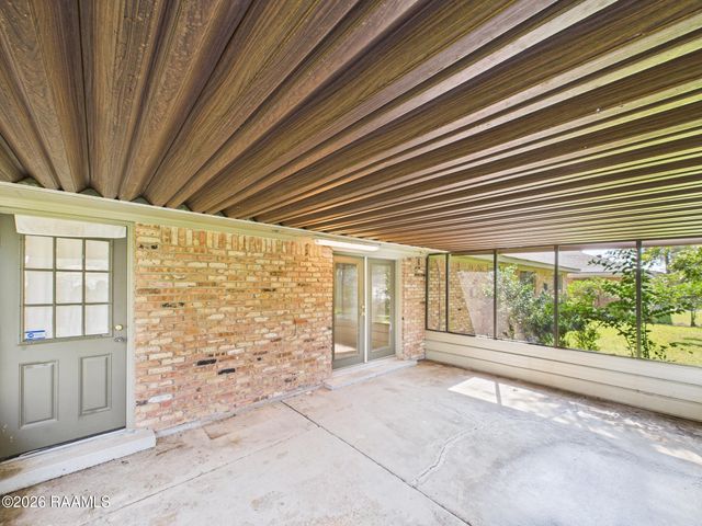 200 Claymore Drive, Lafayette, LA 70503