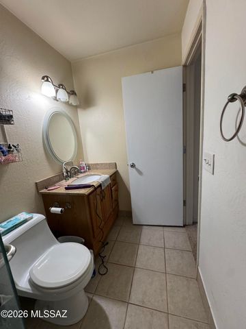 3750 N Country Club Road, Tucson, AZ 85716