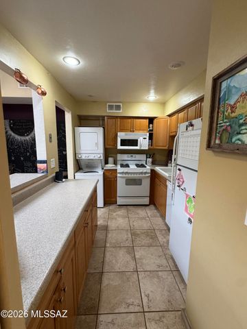 3750 N Country Club Road, Tucson, AZ 85716