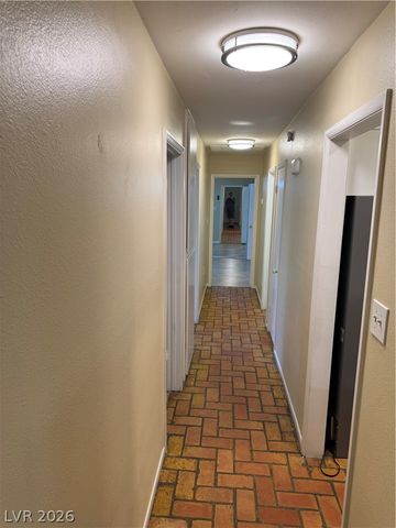 1390 Hialeah Drive A, Las Vegas, NV 89119