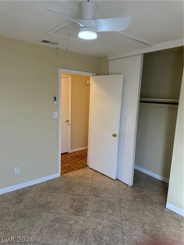 1390 Hialeah Drive A, Las Vegas, NV 89119