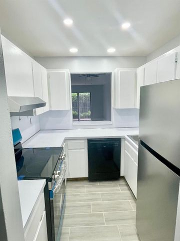 1021 Mockingbird Lane 114, Plantation, FL 33324