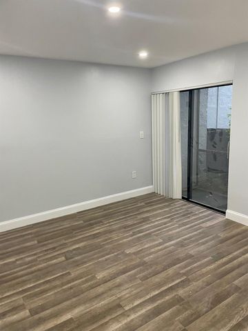 1021 Mockingbird Lane 114, Plantation, FL 33324