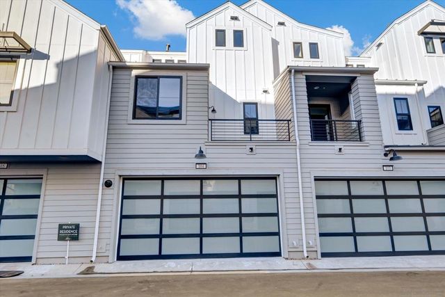 San Remo Pl. 104, Encinitas, CA 92024