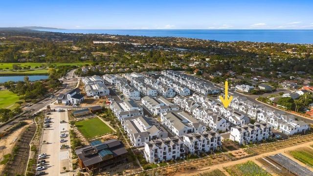 San Remo Pl. 104, Encinitas, CA 92024
