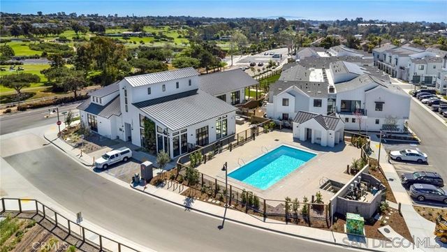 San Remo Pl. 104, Encinitas, CA 92024