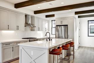 San Remo Pl. 104, Encinitas, CA 92024