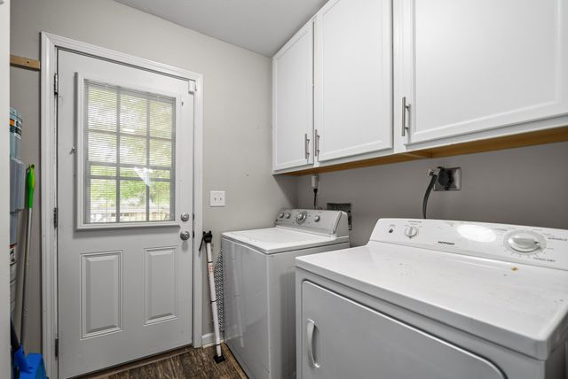566 Lorie Ln, Clarksville, TN 37042