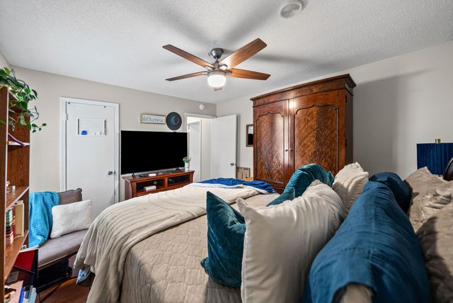 566 Lorie Ln, Clarksville, TN 37042