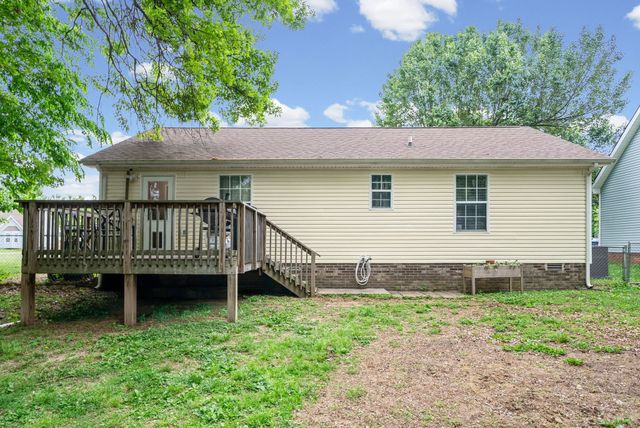 566 Lorie Ln, Clarksville, TN 37042