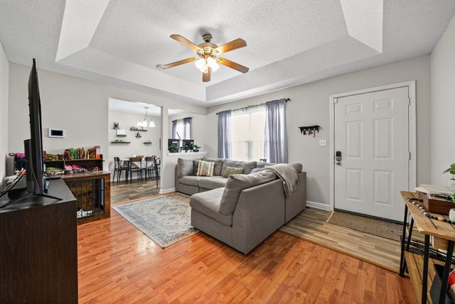 566 Lorie Ln, Clarksville, TN 37042