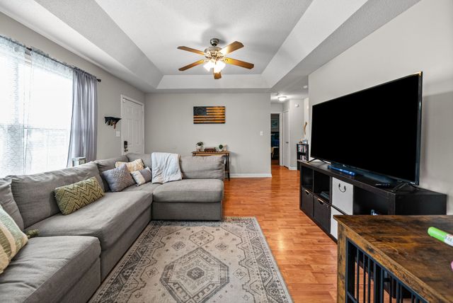 566 Lorie Ln, Clarksville, TN 37042