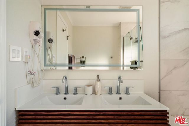 2643 Huron Street, Los Angeles, CA 90065