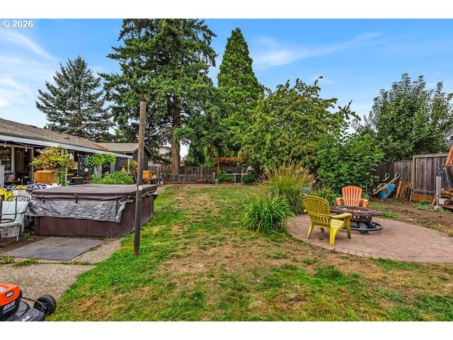 3001 Ne AZALEA St, Hillsboro, OR 97124