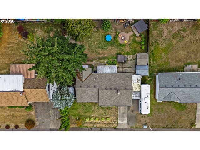 3001 Ne AZALEA St, Hillsboro, OR 97124