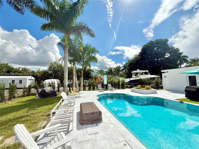 35220 SW 213th Ave, Homestead, FL 33034