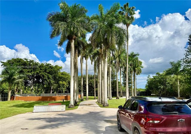 35220 SW 213th Ave, Homestead, FL 33034