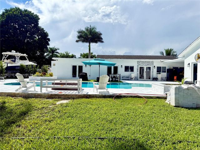 35220 SW 213th Ave, Homestead, FL 33034