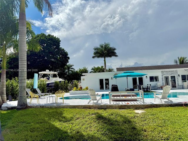 35220 SW 213th Ave, Homestead, FL 33034